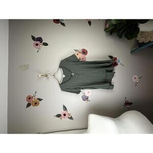 Postmark from Anthropologie Short Sleeve Green Henley Top - Size - Large